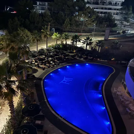 Three Mirrors Currila * Durrës