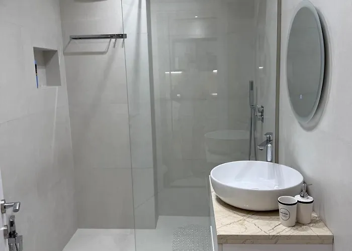 Three Mirrors Currila Durrës